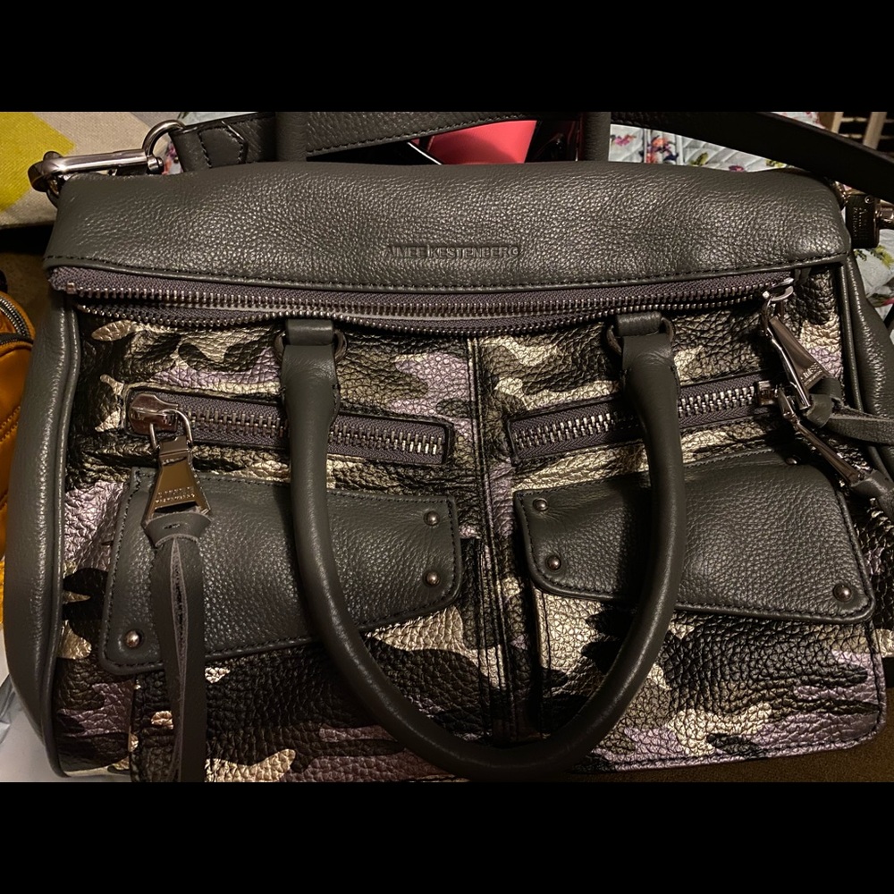 Handbag